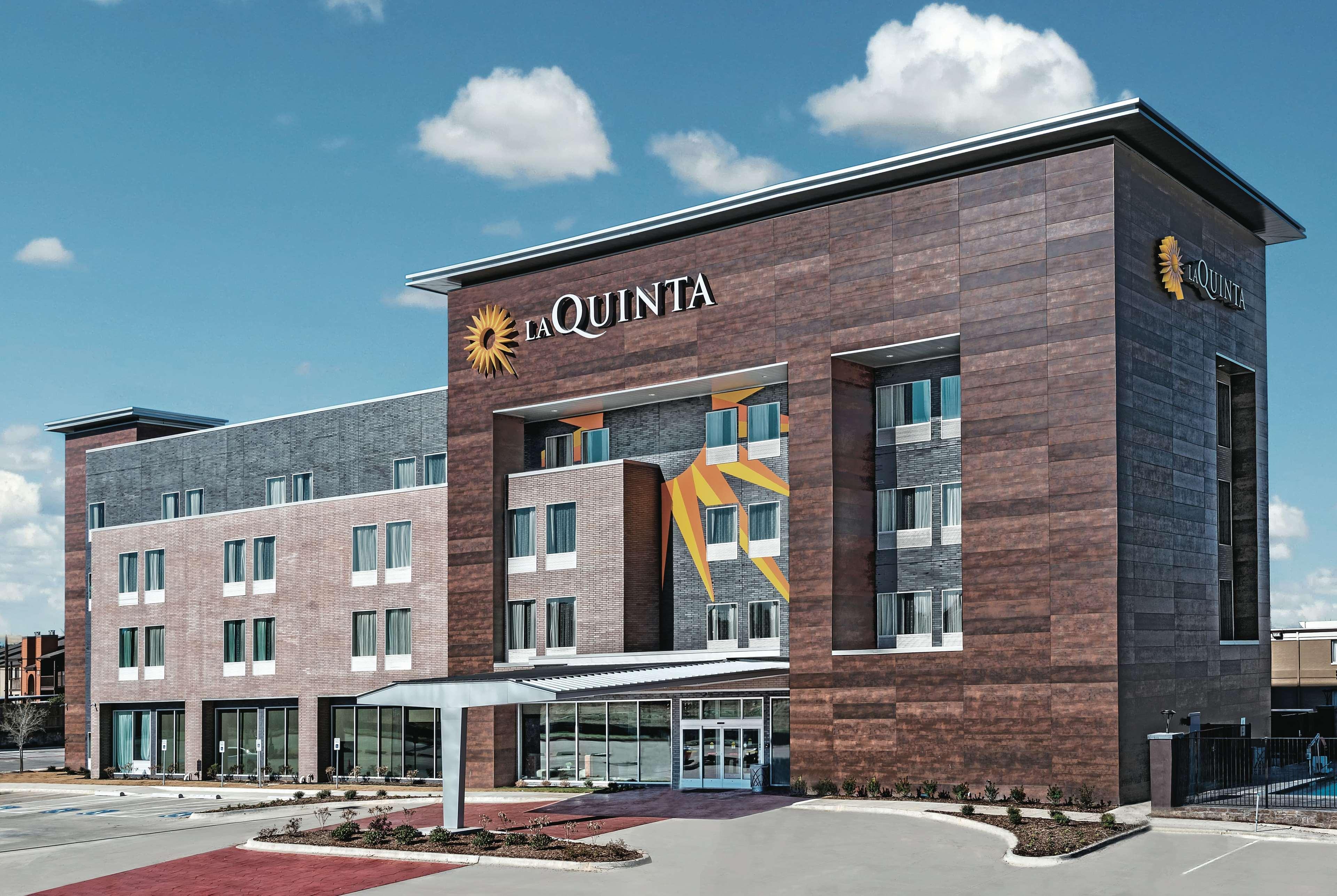 La Quinta By Wyndham Dallas Grand Prairie North Exterior photo